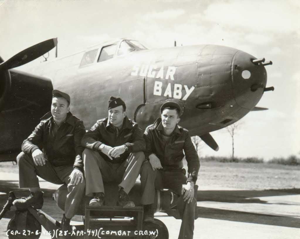 j050_19440428_472-gp-27-8-416_28-apr-44_combat_crew.jpg