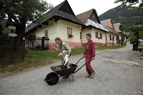 26. Piotr Kras - Vlkolinec,zamieszkały, żywy skansen wpisany na listę światowego dziedzictwa Unesco
