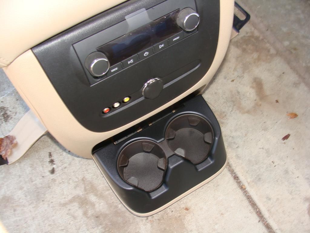 • 0712 Silverado center consoles Parts