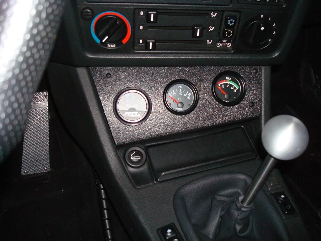 Custom dash for E30 M3