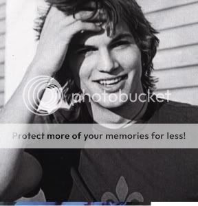 http://i681.photobucket.com/albums/vv173/Lettone/Ashton%20Kutcher/Ashton-5.jpg